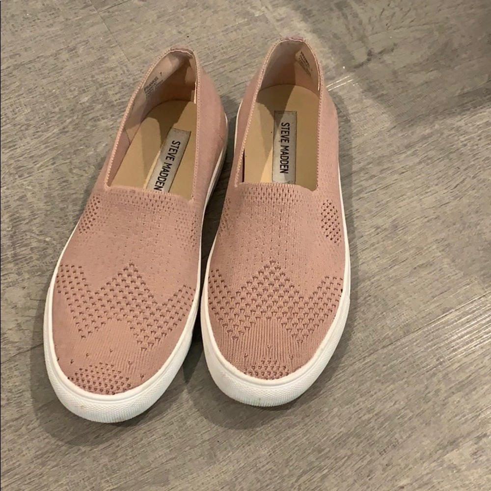 Steve Madden Slip Ons